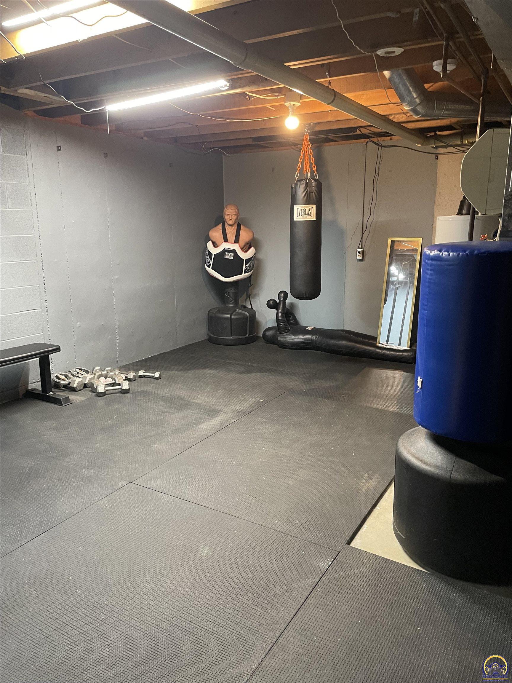 3800 Southwest Nottingham Road Topeka, KS 66610 - Photo 40 of 41