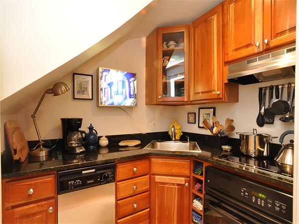 85 Appleton Street, Unit 2 Boston, MA 02116 - Photo 8 of 11