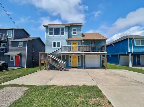 $3,500 | 208 Causeway Drive, Portland, TX 78374