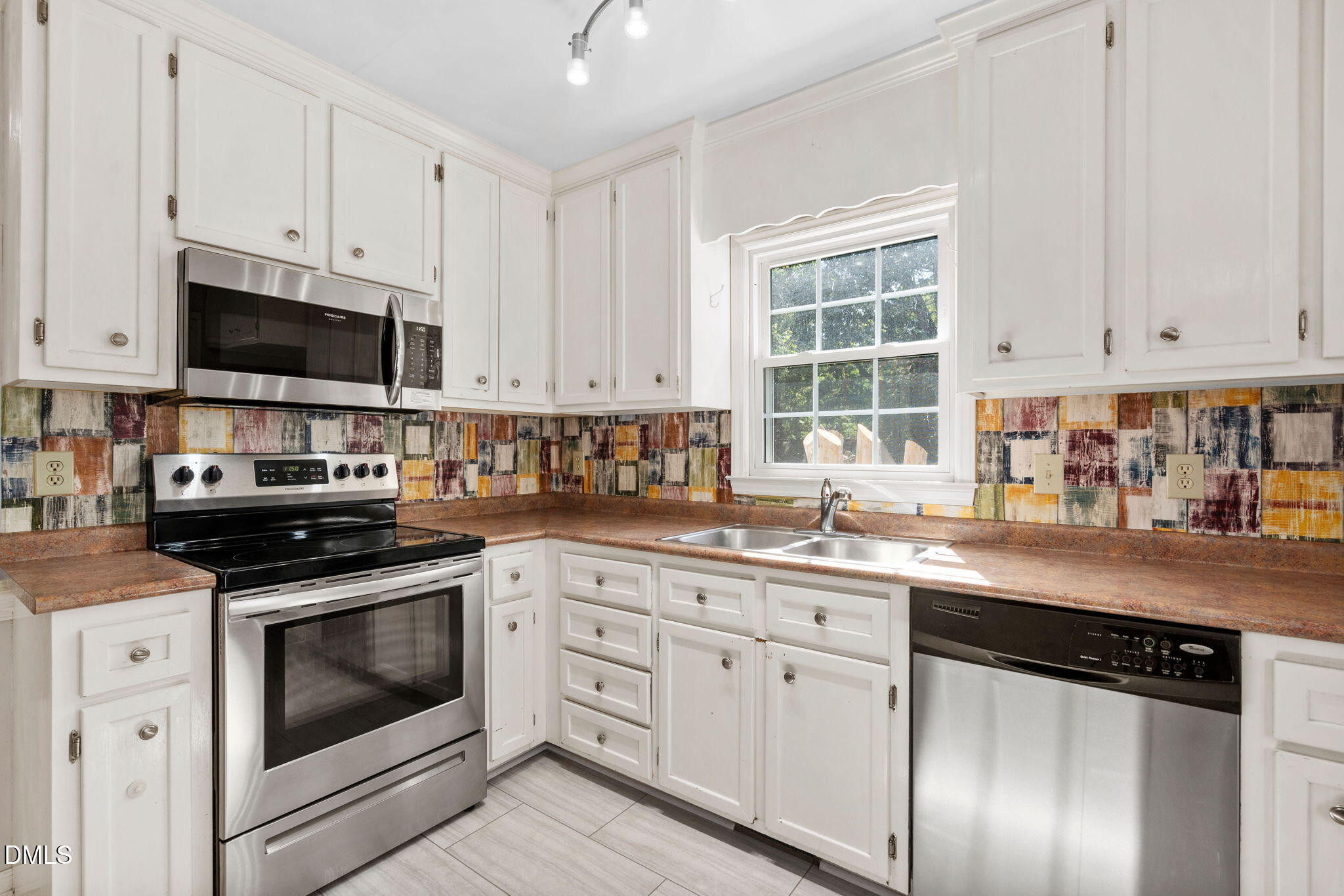 2029 Howson Road Raleigh, NC 27603 - Photo 17 of 33 Kitchen