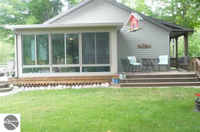 1377 River Road Beulah, MI 49617 - Photo 37 of 47 1747675-36.JPG