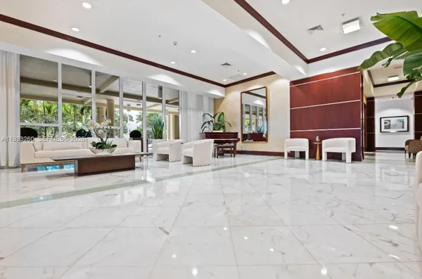 $4,250 | 16699 Collins Avenue, Unit 2010, Sunny Isles Beach, FL 33160