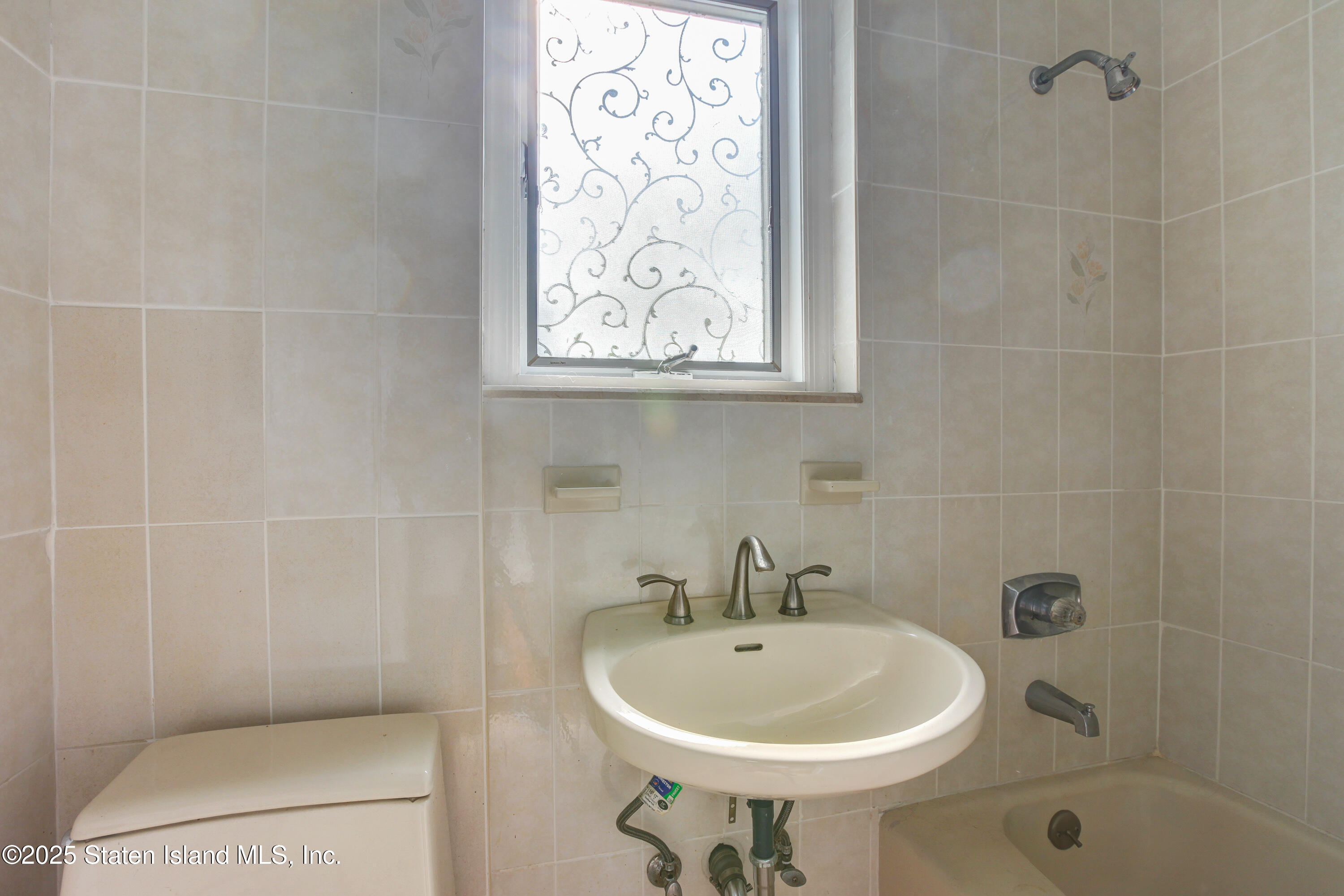 83 Mountainside Road Staten Island, NY 10304 - Photo 21 of 29 83 Mountainside Rd, Staten Island13