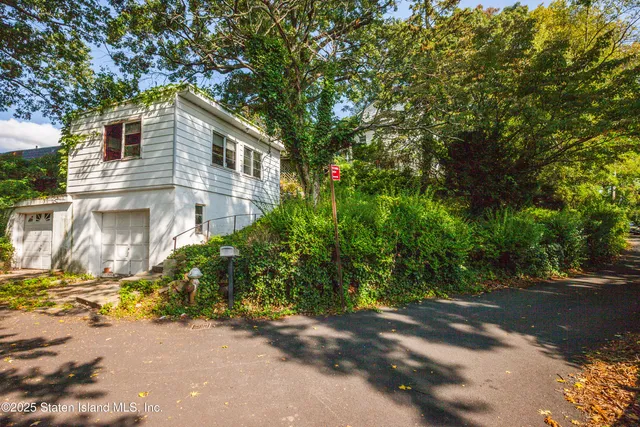 $779,500 | 83 Mountainside Road | Concord