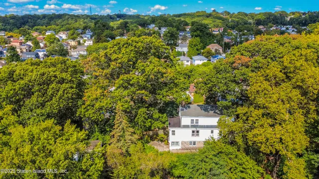 $779,500 | 83 Mountainside Road | Concord