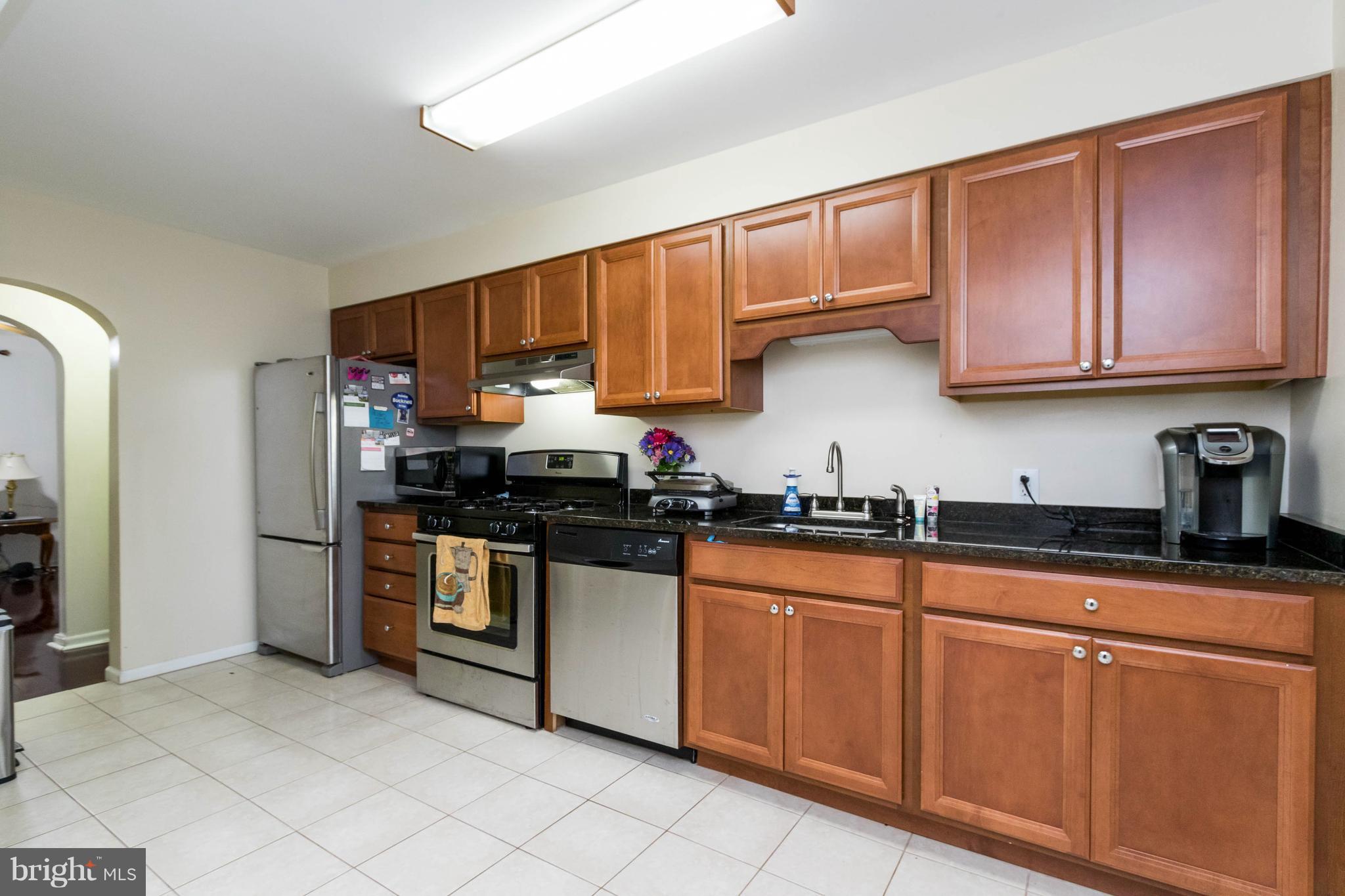 6610 Horseshoe Road Clinton, MD 20735 - Photo 1 of 13 Kitchen
