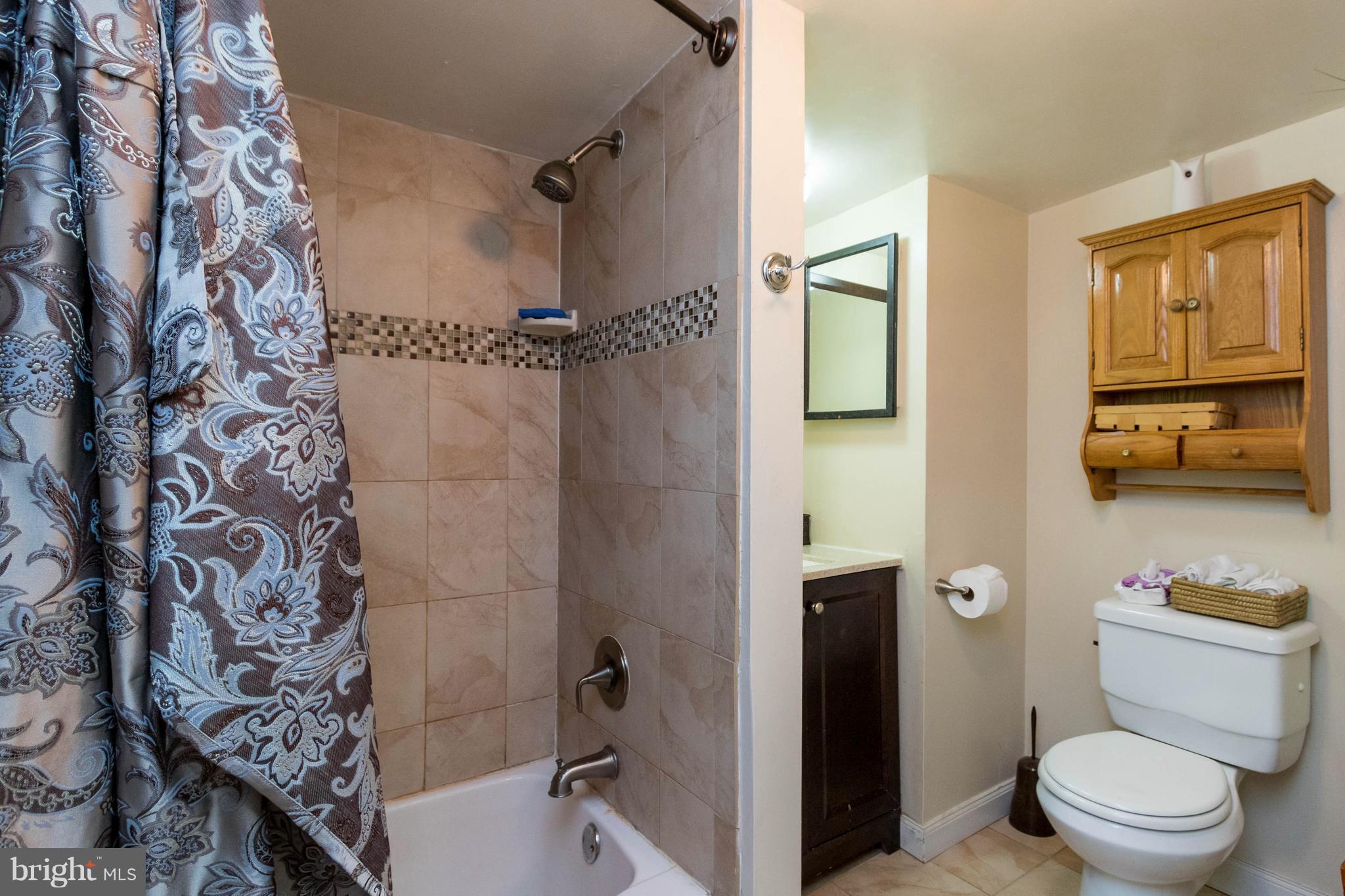 6610 Horseshoe Road Clinton, MD 20735 - Photo 8 of 13 Bath