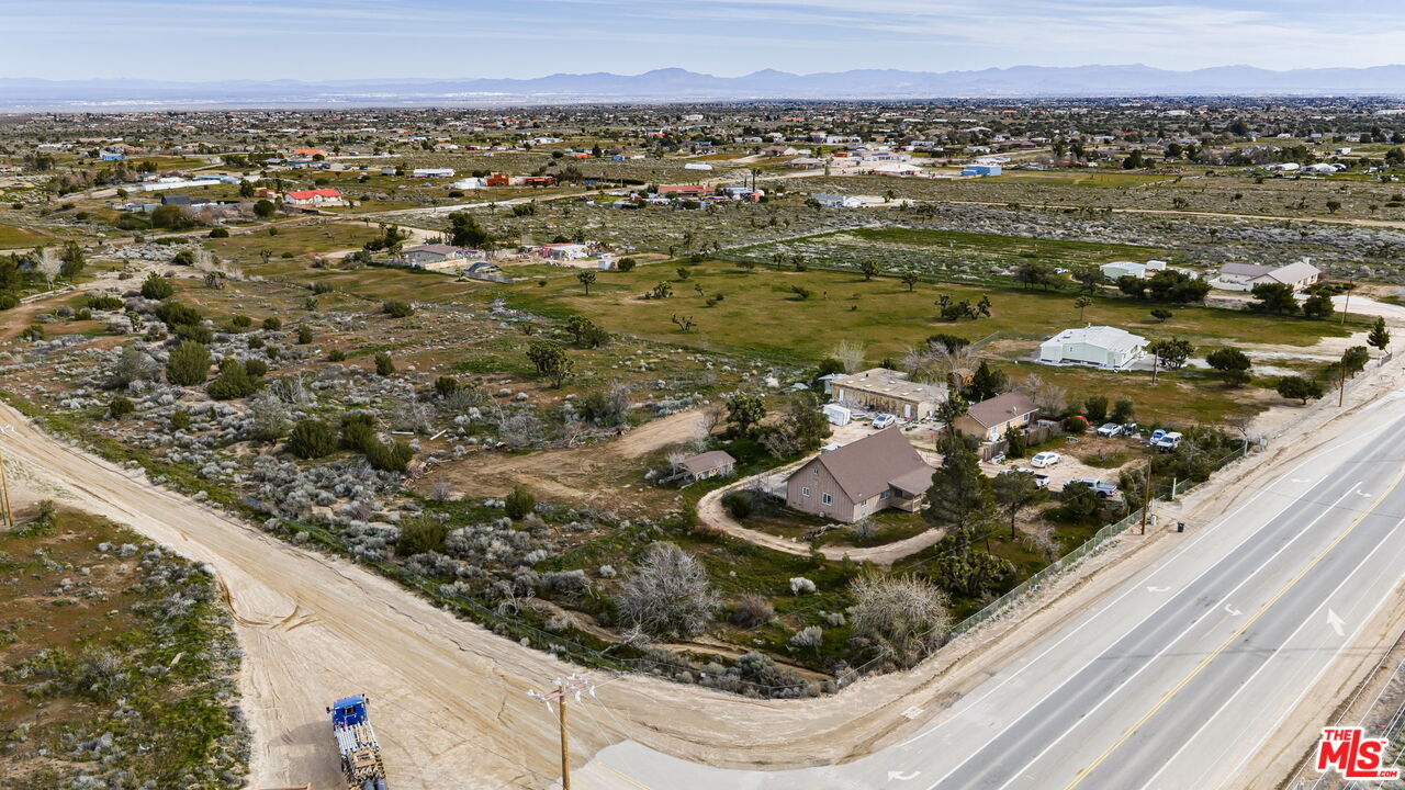 6906 Phelan Road Phelan, CA 92371 - Photo 38 of 42