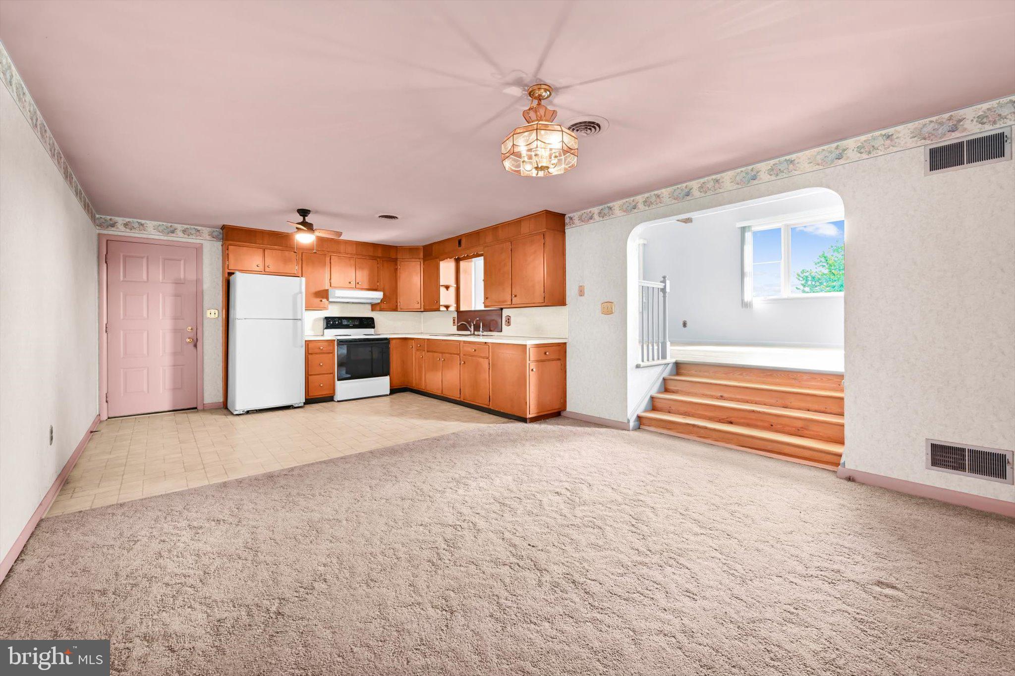 627 Pine Hill Road Lititz, PA 17543 - Photo 11 of 48