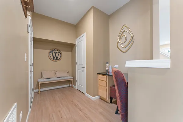 $695,000 | 1017 Kessler Drive, Mundelein, IL 60060