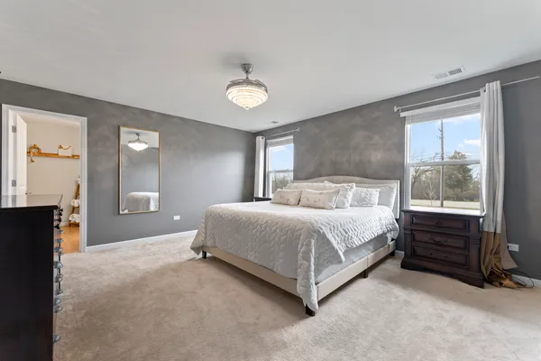 $695,000 | 1017 Kessler Drive, Mundelein, IL 60060