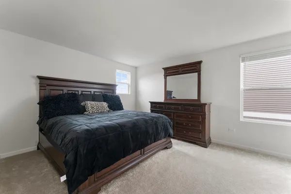 $695,000 | 1017 Kessler Drive, Mundelein, IL 60060