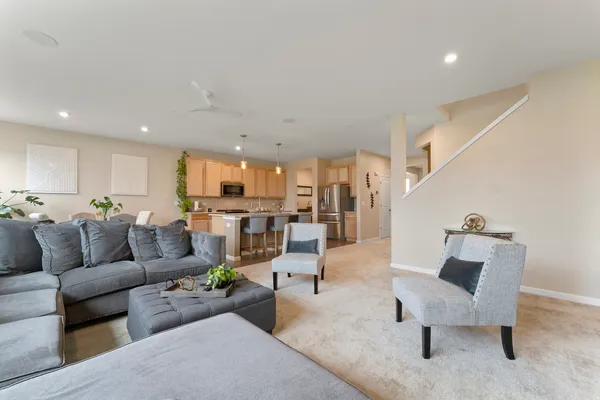 $695,000 | 1017 Kessler Drive, Mundelein, IL 60060