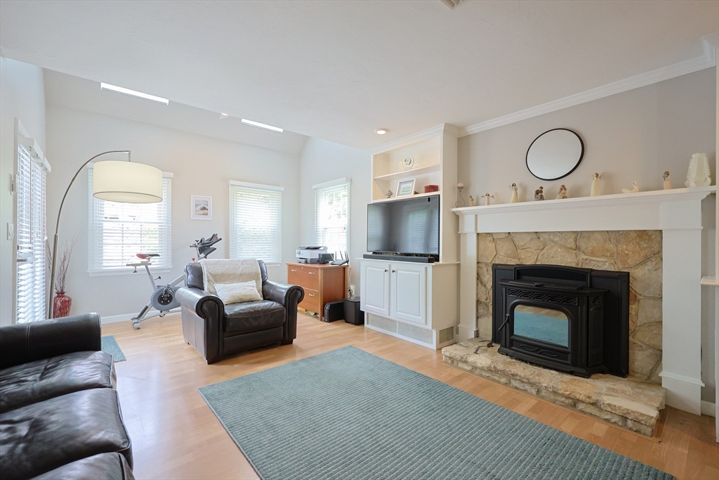 11 Stoneybrook Road Grafton, MA 01536 - Photo 14 of 41 Gallery Image 14
