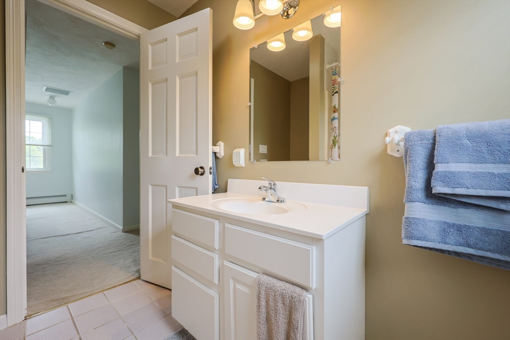 11 Stoneybrook Road Grafton, MA 01536 - Photo 33 of 41 Gallery Image 33