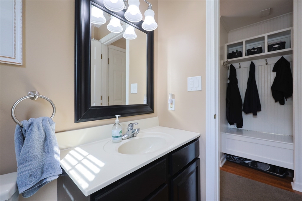 11 Stoneybrook Road Grafton, MA 01536 - Photo 35 of 41 Gallery Image 35