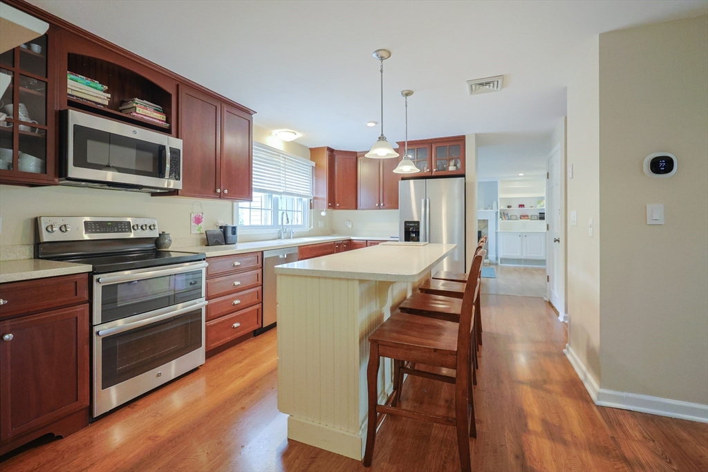 11 Stoneybrook Road Grafton, MA 01536 - Photo 9 of 41 Gallery Image 9