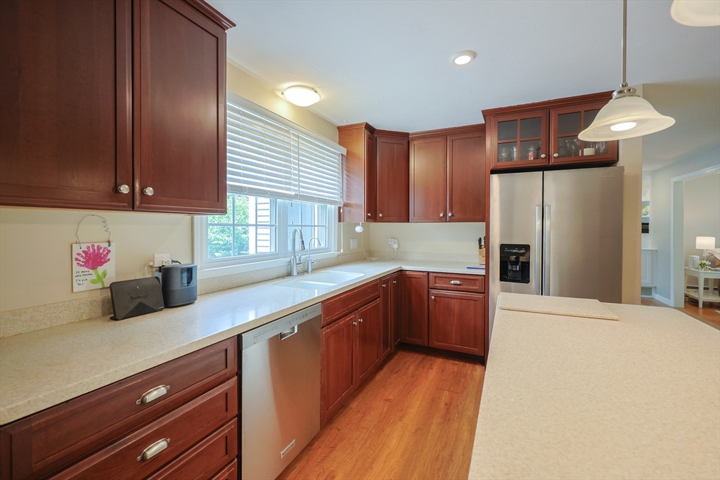 11 Stoneybrook Road Grafton, MA 01536 - Photo 10 of 41 Gallery Image 10