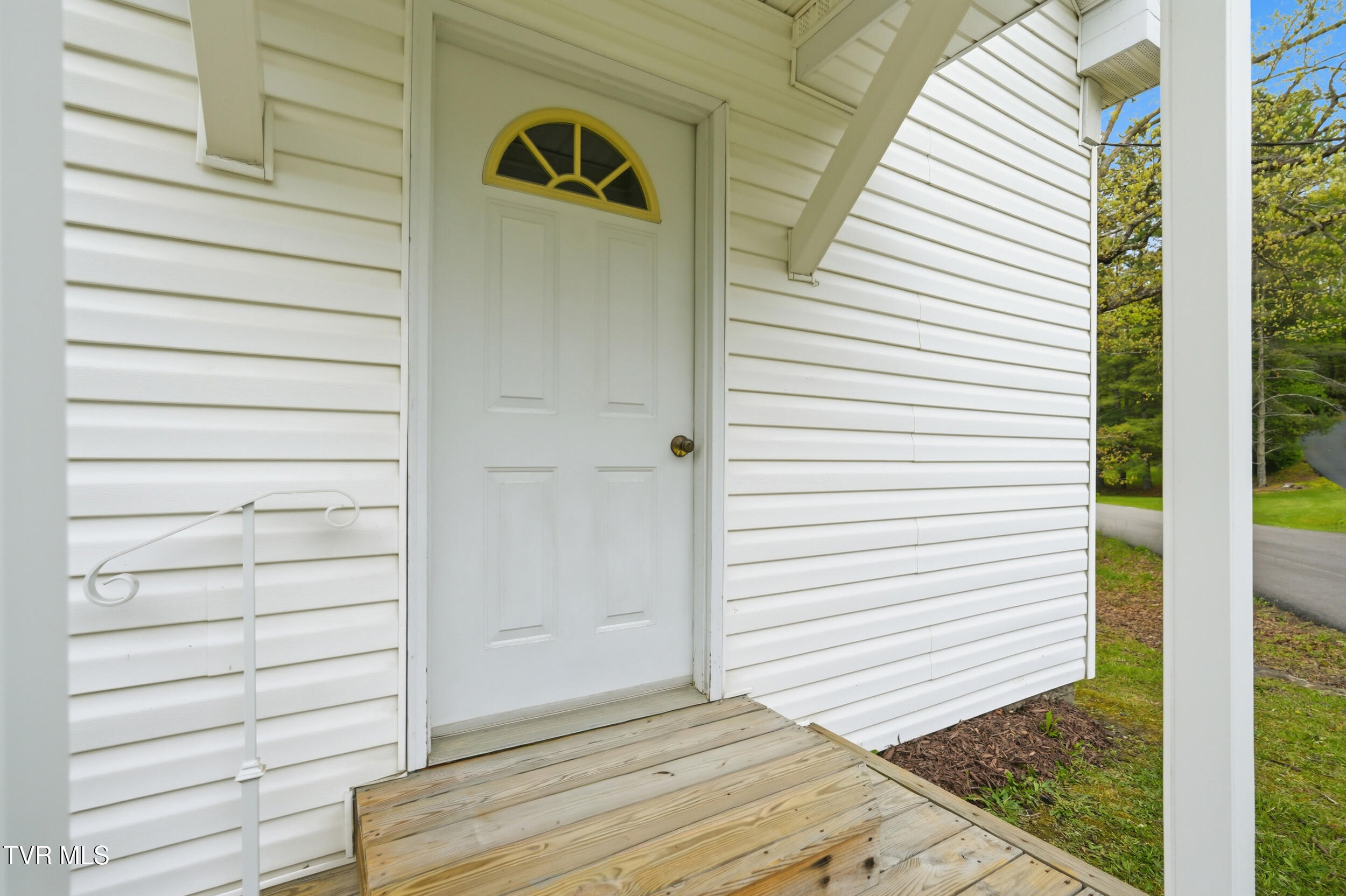 6203 Laurel Grove Road Norton, VA 24273 - Photo 3 of 26 5_6219 laurel grove rd-10