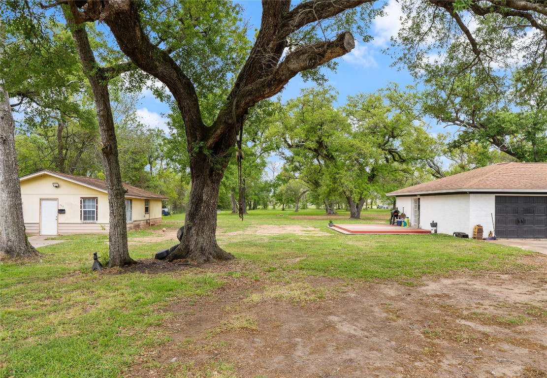 496 James Street Clute, TX 77531 - Photo 44 of 45 front view of a house with a yard