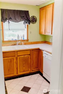 $615,000 | 565 South Director Street, Seattle, WA 98108