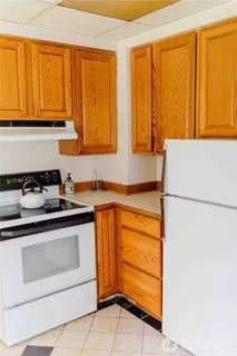 $615,000 | 565 South Director Street, Seattle, WA 98108