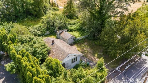 $615,000 | 565 South Director Street, Seattle, WA 98108