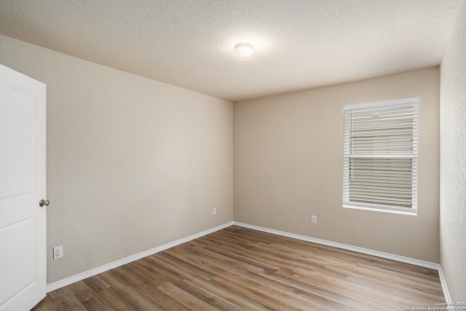 7406 Snapdragon Court Converse, TX 78109 - Photo 10 of 15