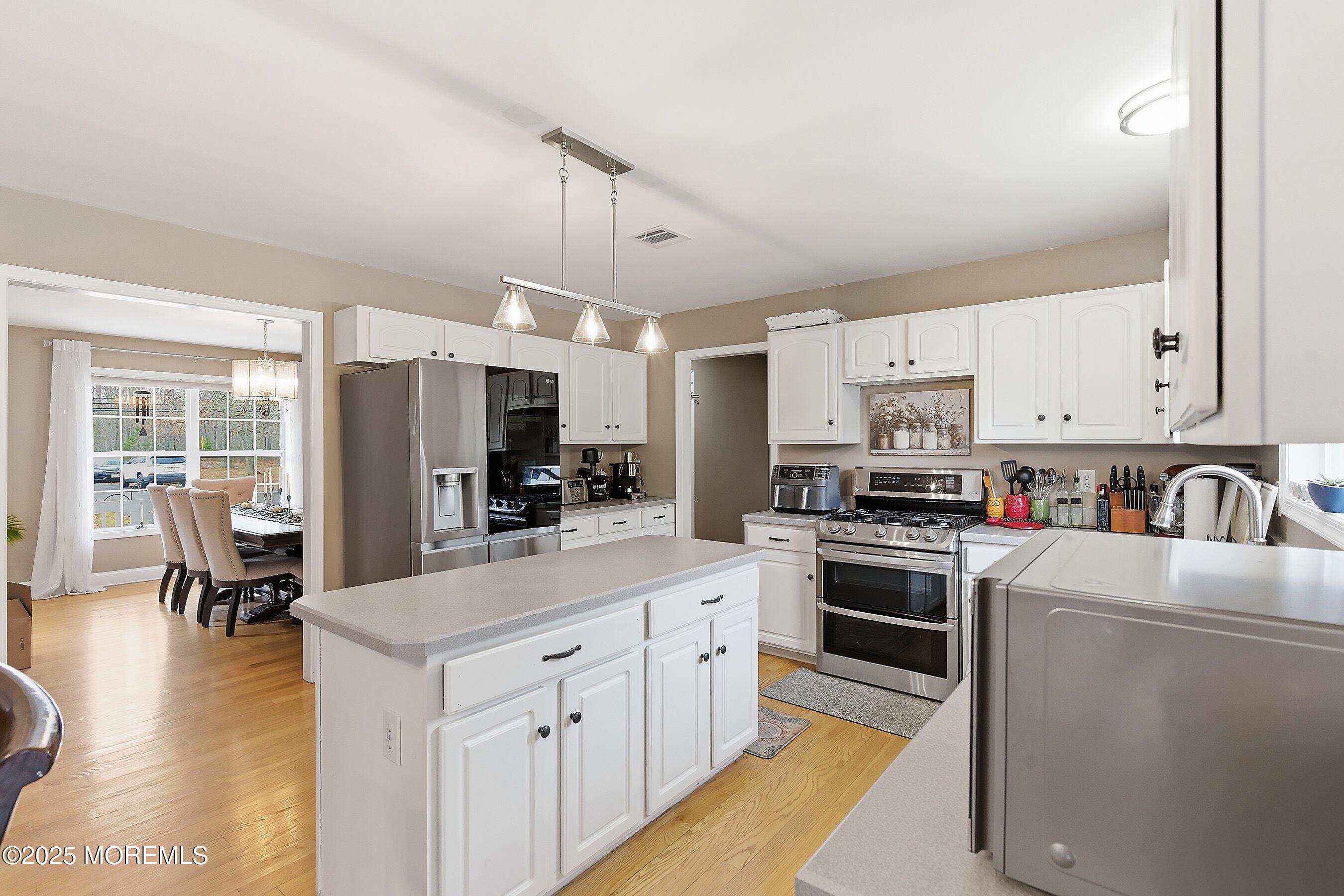 649 Toms River Road Jackson, NJ 08527 - Photo 14 of 49 18-Kitchen 1B