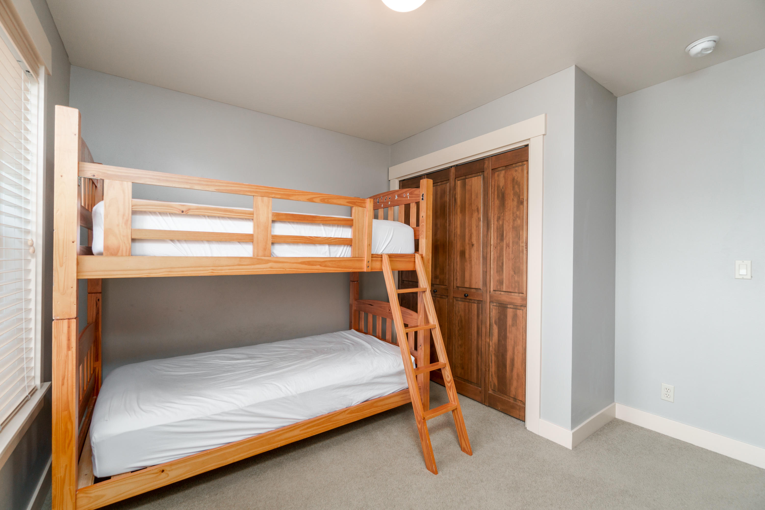 61482 Linton Loop Bend, OR 97702 - Photo 20 of 30 61482LintonLp_GuestBedroom2