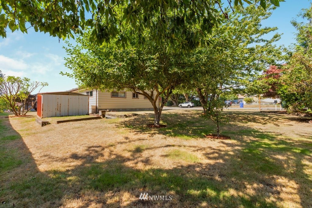 2103 Northeast 12th Street Renton, WA 98056 - Photo 22 of 23