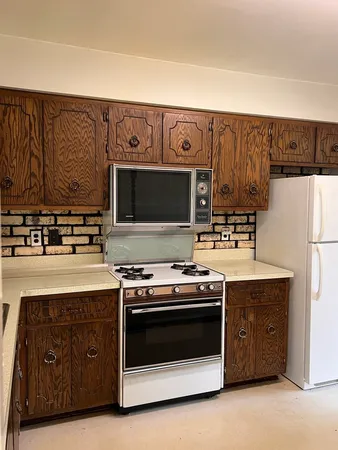 $215,000 | 17656 Kinder Drive, Elwood, IL 60421