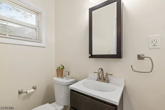 $424,900 | 401 White Street, Orange, NJ 07050