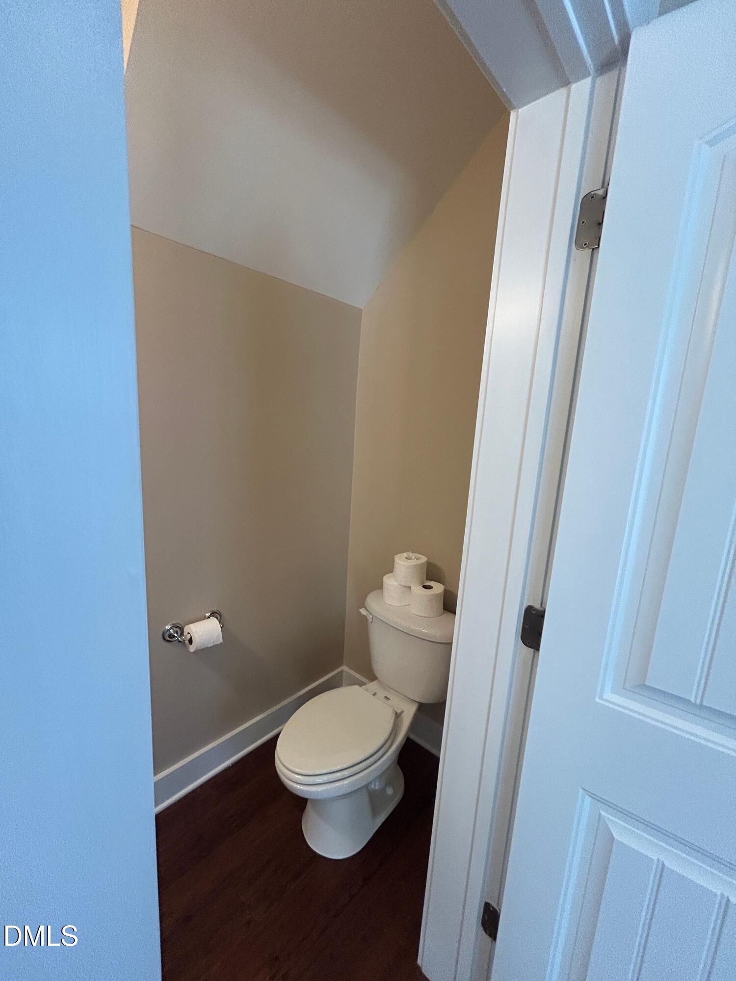 3827 Glenhaven Road Raleigh, NC 27606 - Photo 10 of 32 IMG_8858