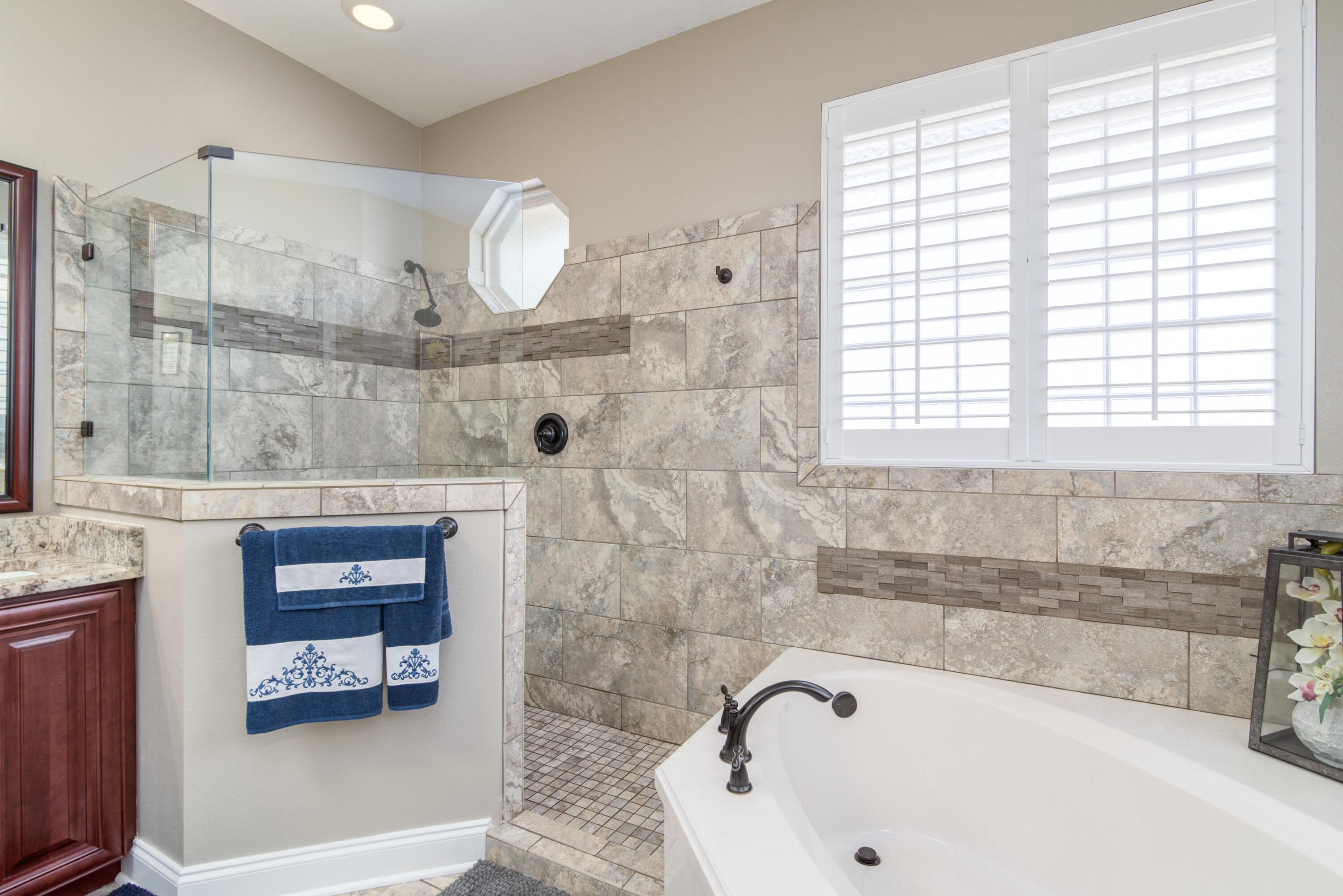 4563 Pfitzer Circle Crestview, FL 32536 - Photo 31 of 79 a bathroom with a bathtub and a sink