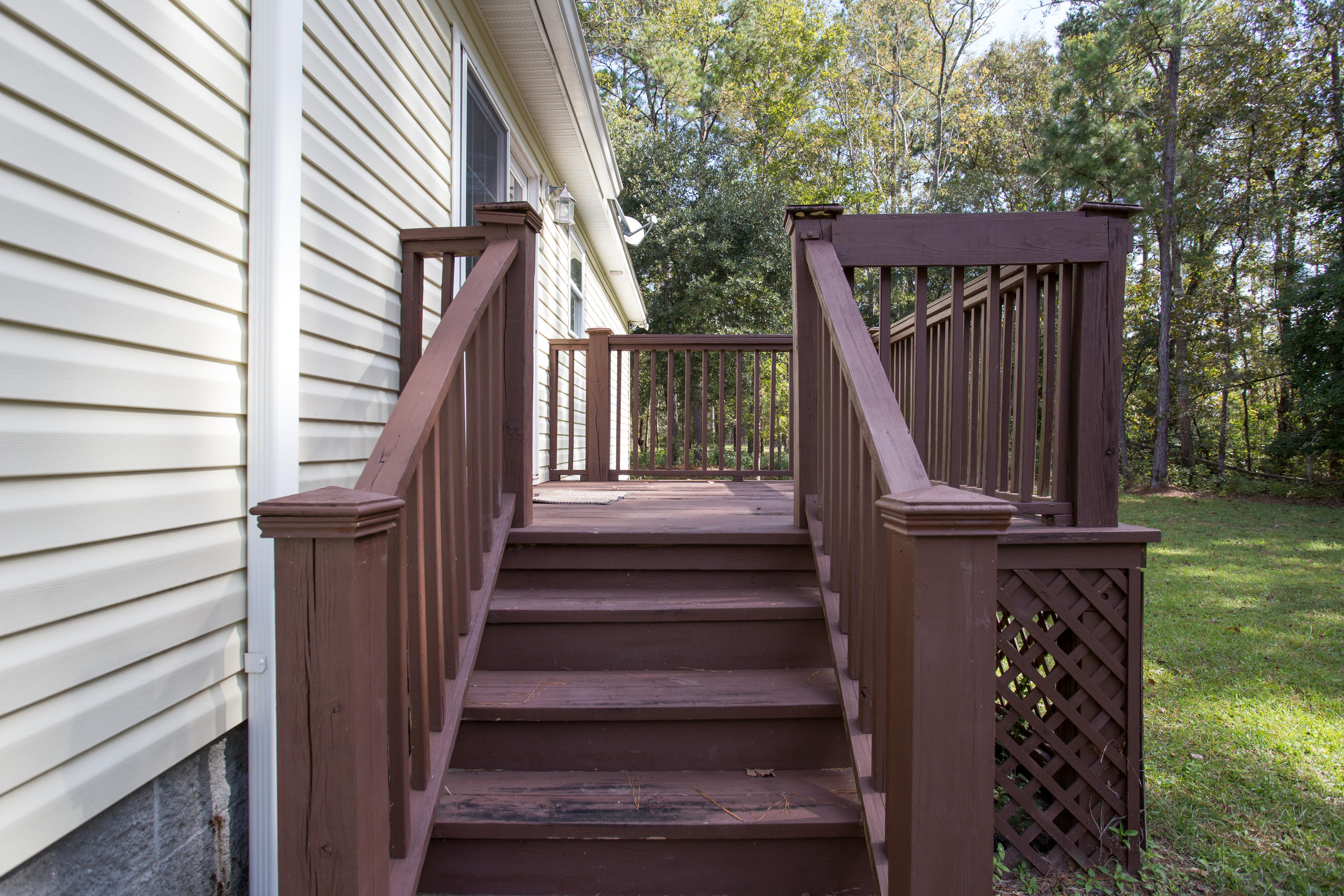 1221 Tuxbury Road Bonneau, SC 29431 - Photo 23 of 25 1122 Tuxbury Rd-23