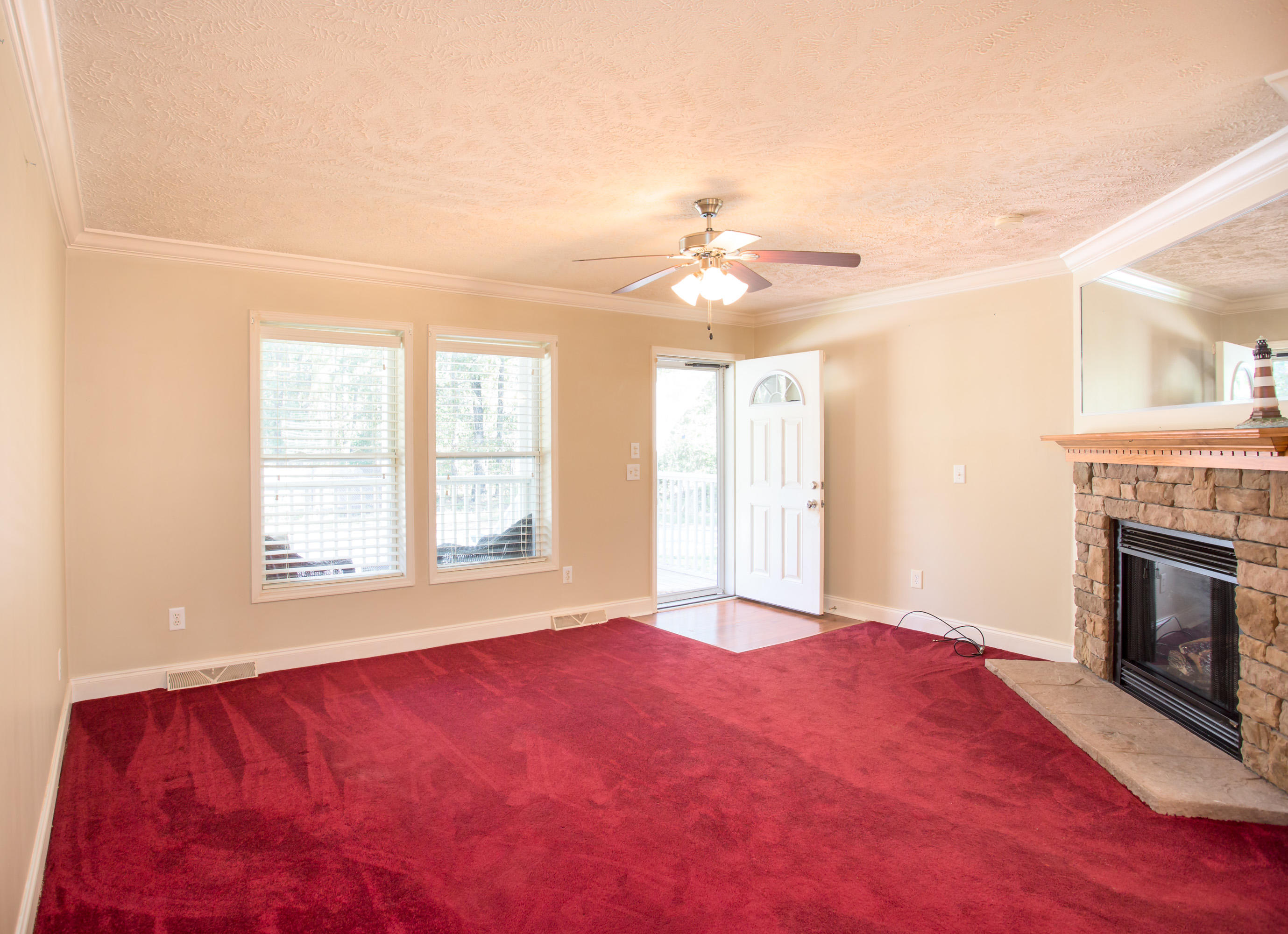 1221 Tuxbury Road Bonneau, SC 29431 - Photo 5 of 25 1122 Tuxbury Rd-5