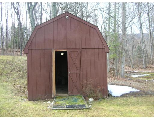 210 Bates Road Westfield, MA 01085 - Photo 3 of 3 Gallery Image 3