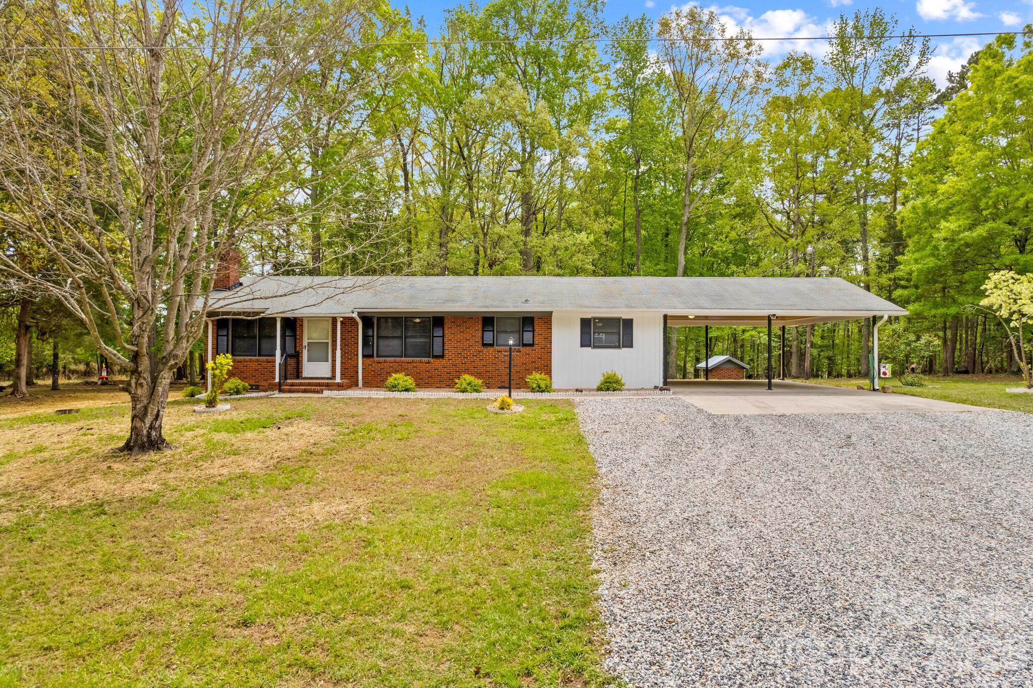 6325 Long Ferry Road Salisbury, NC 28146 - Photo 4 of 48 Gallery Image 4