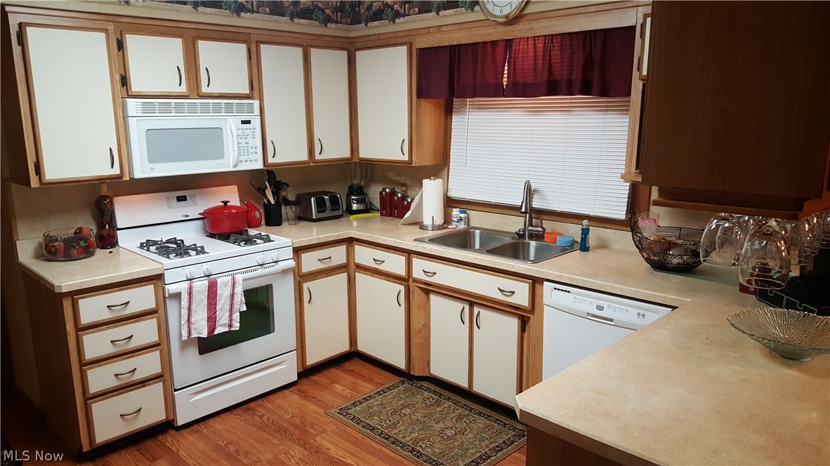 4660 Leffingwell Road Canfield, OH 44406 - Photo 15 of 25 small portion of the extra large kitchen.