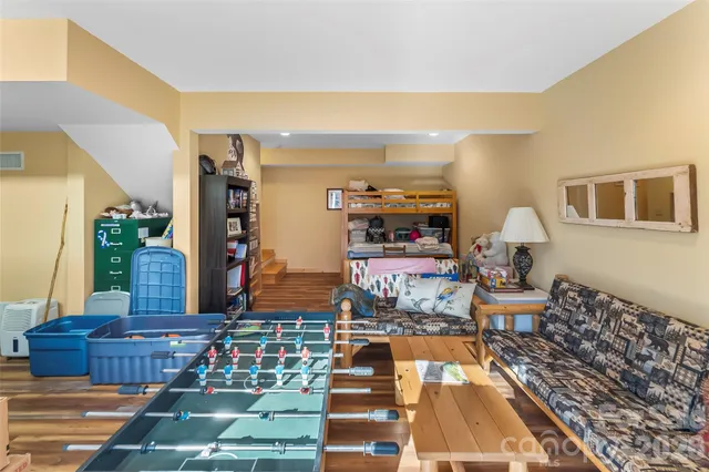 a view of a back yard on the house