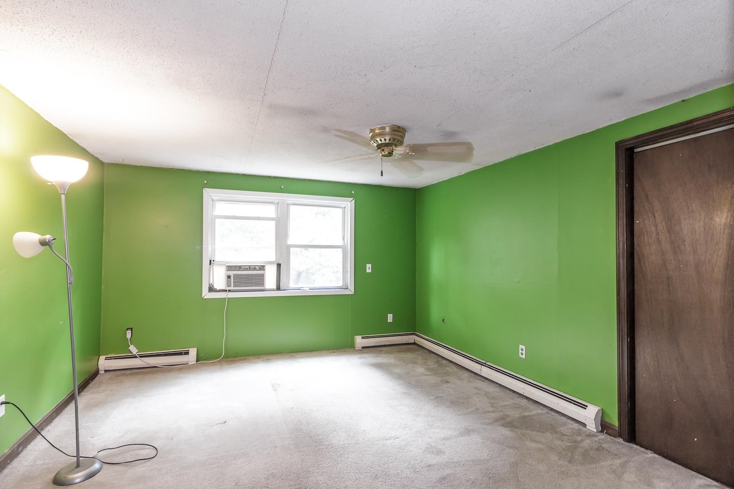 14 Emerald Drive Derry, NH 03038 - Photo 20 of 40