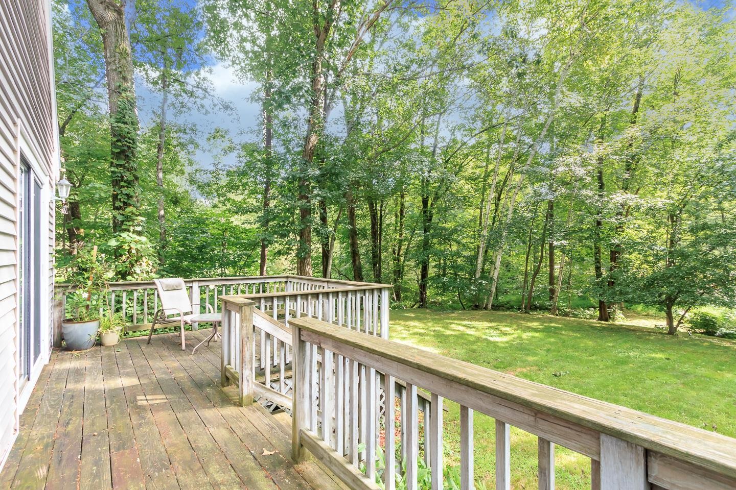 14 Emerald Drive Derry, NH 03038 - Photo 24 of 40