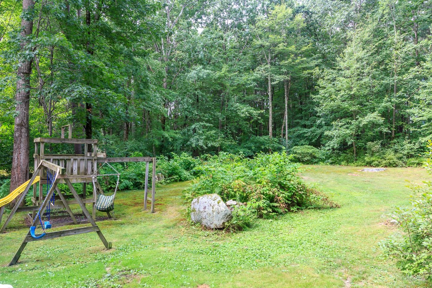 14 Emerald Drive Derry, NH 03038 - Photo 40 of 40