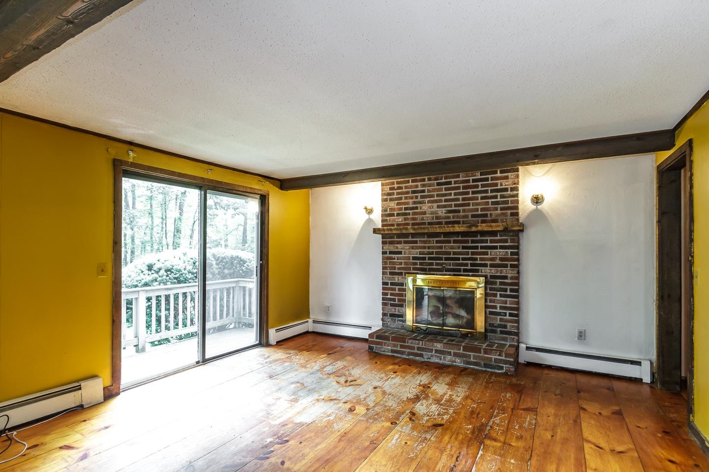 14 Emerald Drive Derry, NH 03038 - Photo 8 of 40