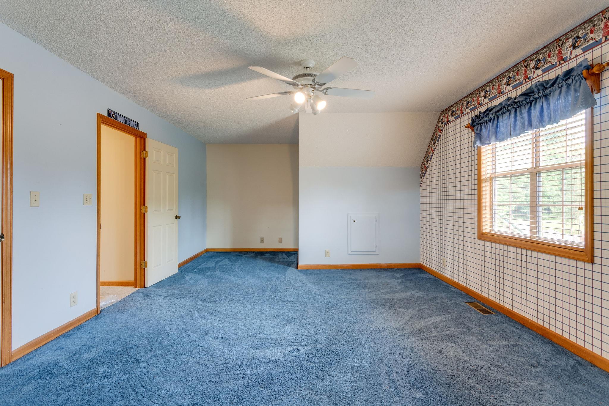 1819 Seavy Hight Road Columbia, TN 38401 - Photo 21 of 30 OVER NIGHT SUCCESS for overnight guest in this charming 14x13 bedroom.