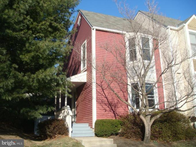 11940 Redtree Way Reston, VA 20194 - Photo 1 of 21 Exterior (Main)