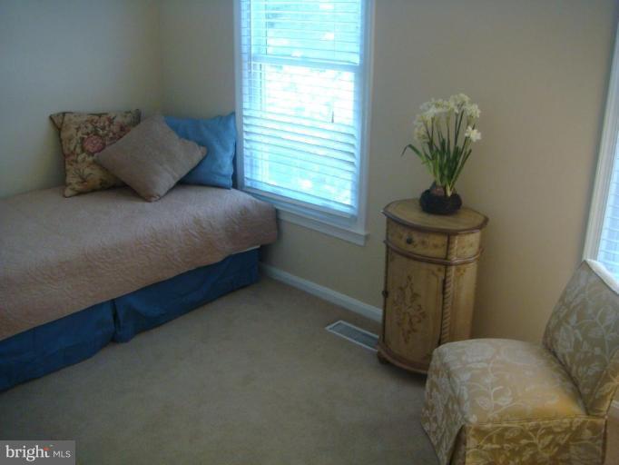 11940 Redtree Way Reston, VA 20194 - Photo 14 of 21 Bedroom #2