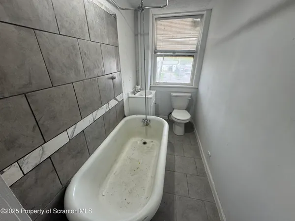 $255,000 | 627 South Blakely Street, Scranton, PA 18510