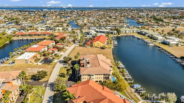 $439,900 | 3308 Purple Martin Drive, Unit 122, Punta Gorda, FL 33950